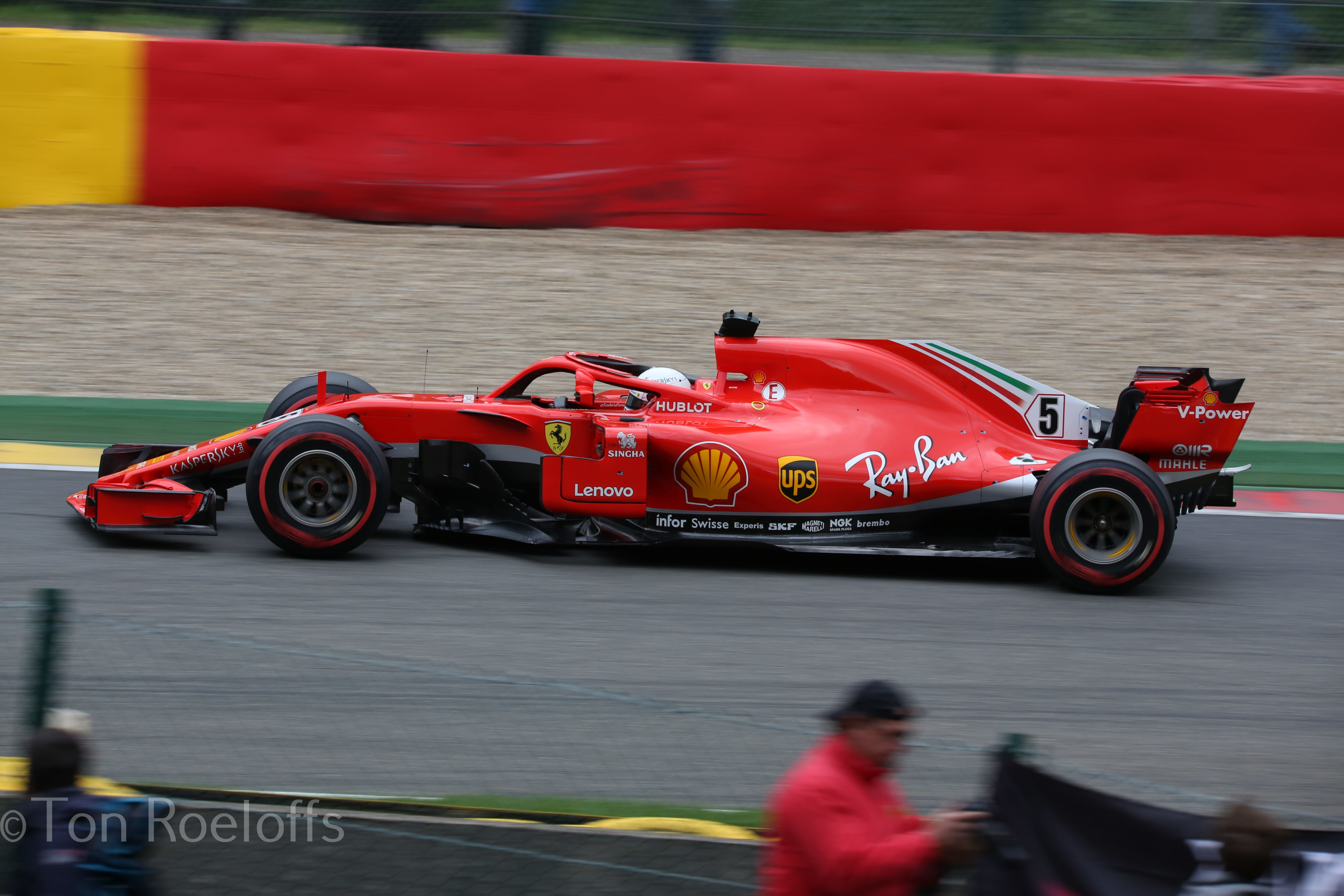 Vettel verremt zich